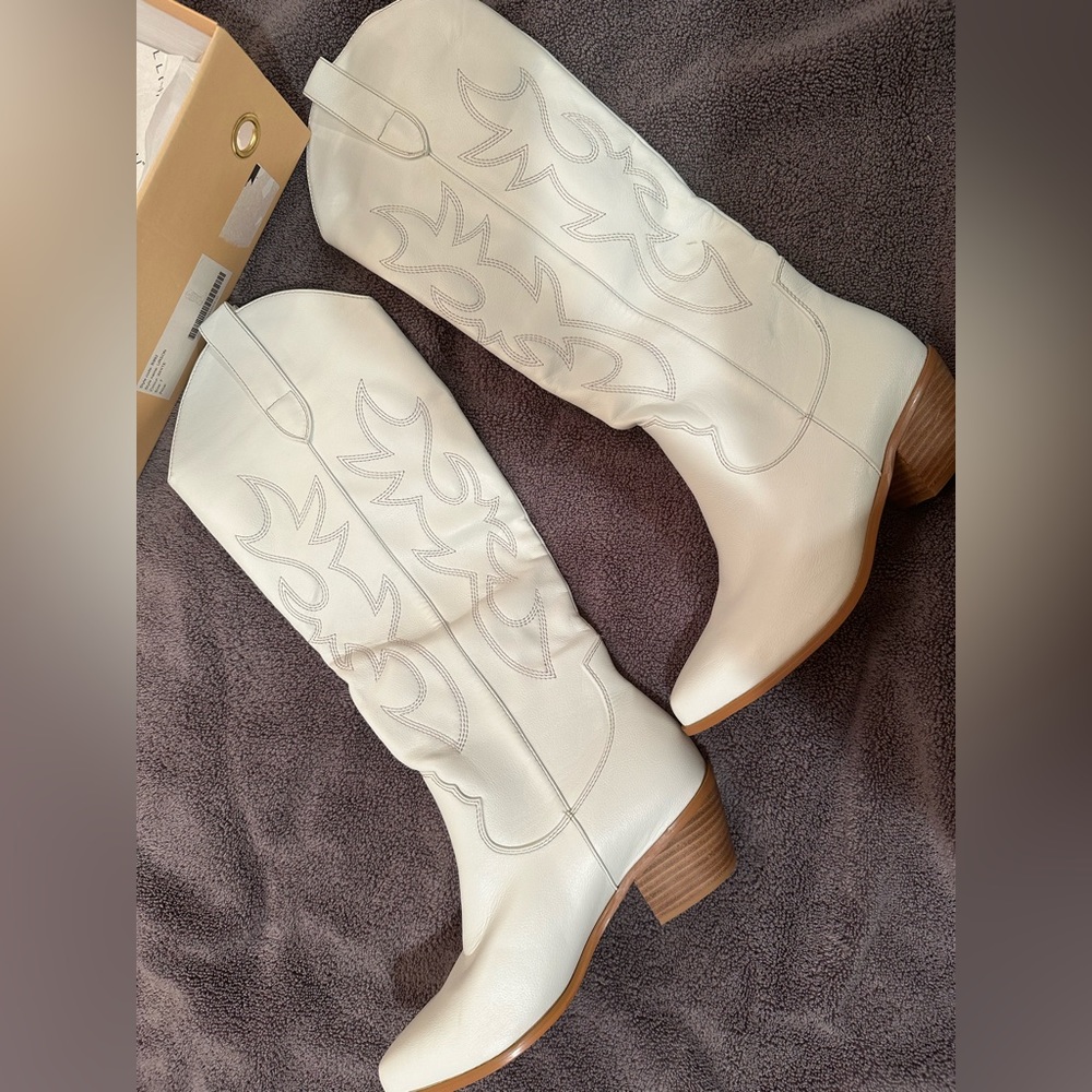 Billini White Cowboy Boot Size 7